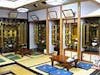 仏間の雰囲気を再現した金仏壇の展示コーナー