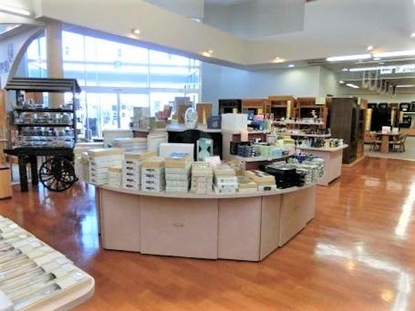 お仏壇のやまと 水戸店 茨城県水戸市 最大30万円分のクーポン券をプレゼント いい仏壇 お仏壇のやまと 水戸店 茨城県水戸市 最大30万円分のクーポン券をプレゼント いい仏壇