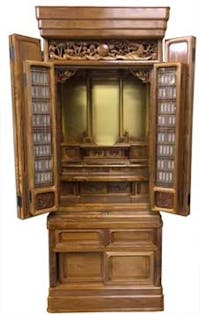 ☆東京都仏壇工芸士 岩田芳樹作☆　　　　　桑支輪型台付（高さ164ｃｍ）